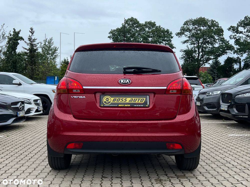 Kia Venga - 7