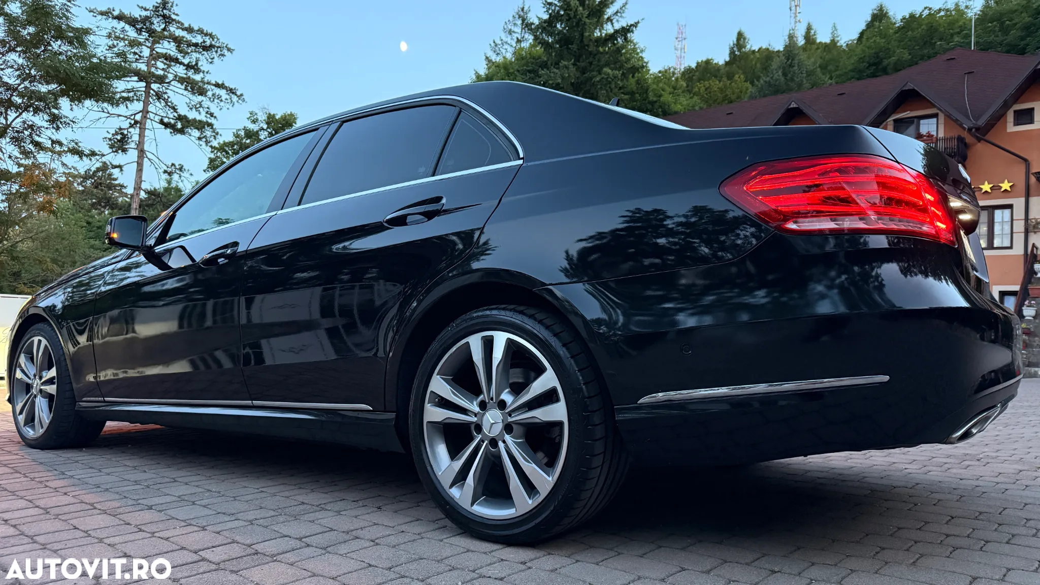 Mercedes-Benz E 250 BlueTEC 9G-TRONIC Avantgarde - 11