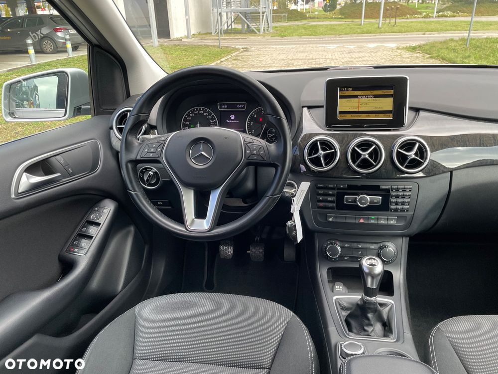 Mercedes-Benz Klasa B 180 (BlueEFFICIENCY) - 18