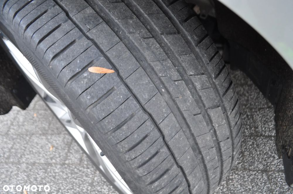 Ford Edge 2.0 TDCi 4x4 ST-LINE - 30