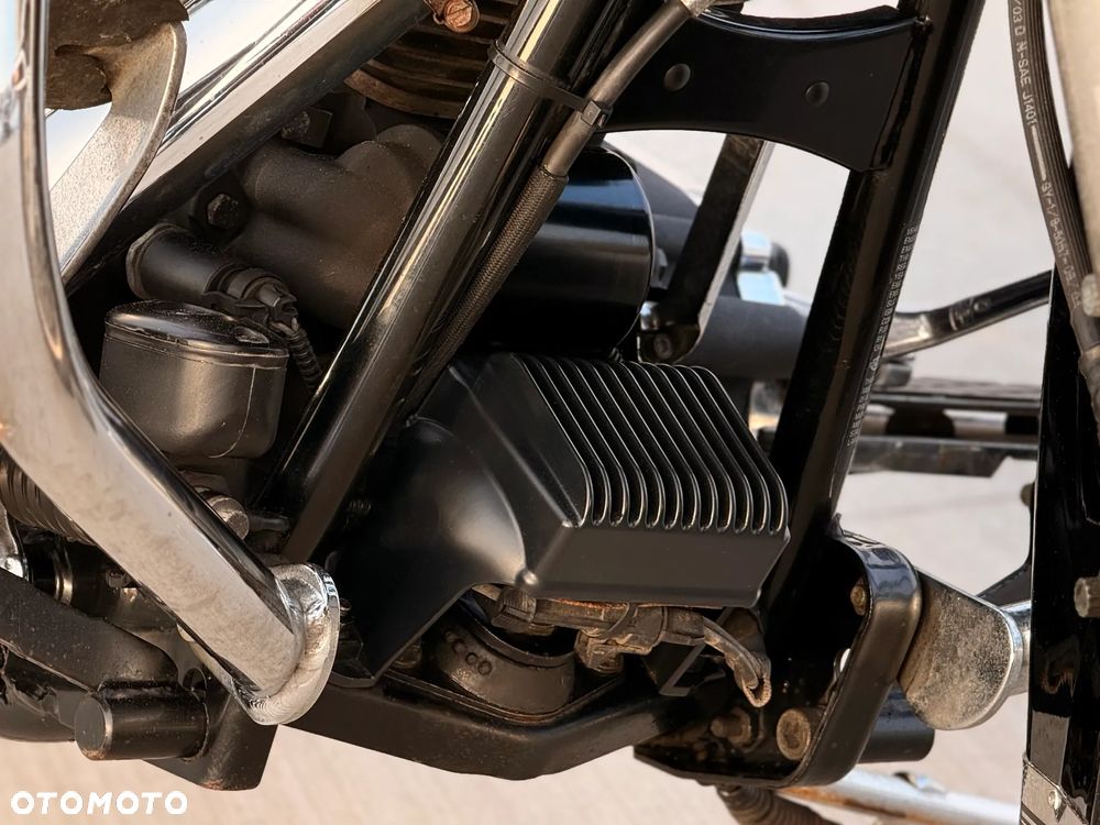 Harley-Davidson FLHT Electra Glide Standard - 32