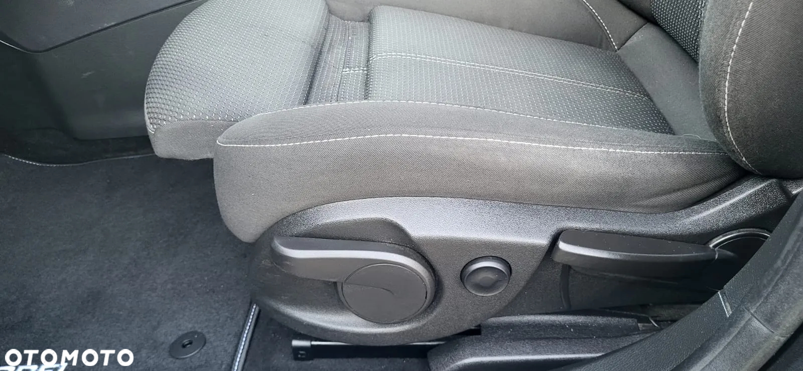 Opel Astra 1.4 Turbo Cosmo - 8
