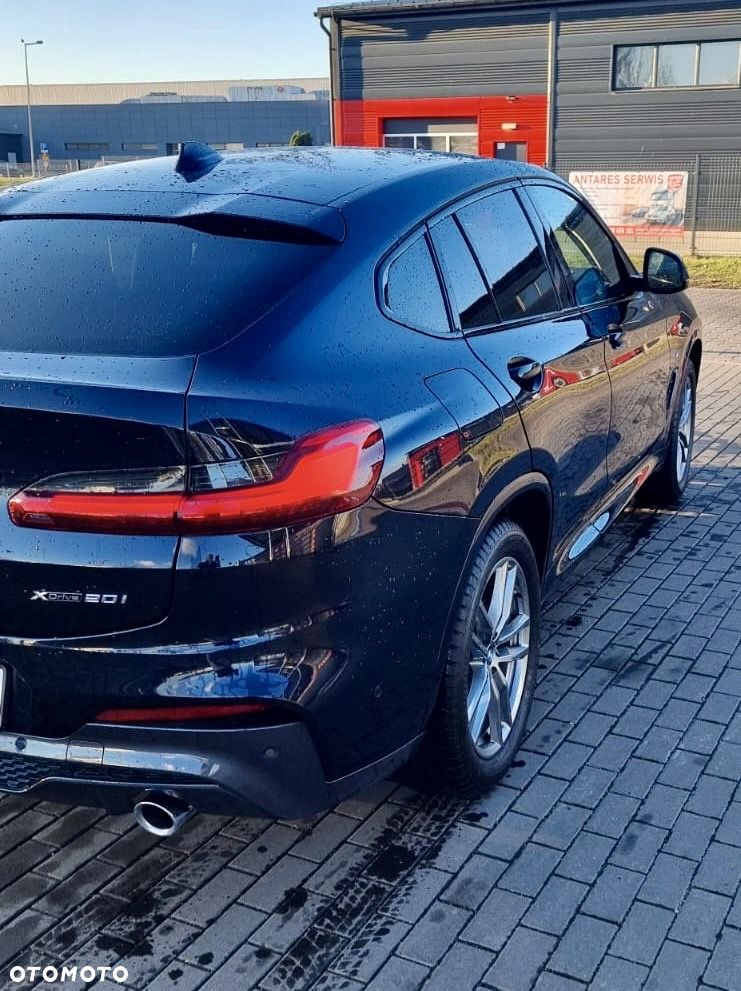 BMW X4 xDrive20i sport - 9