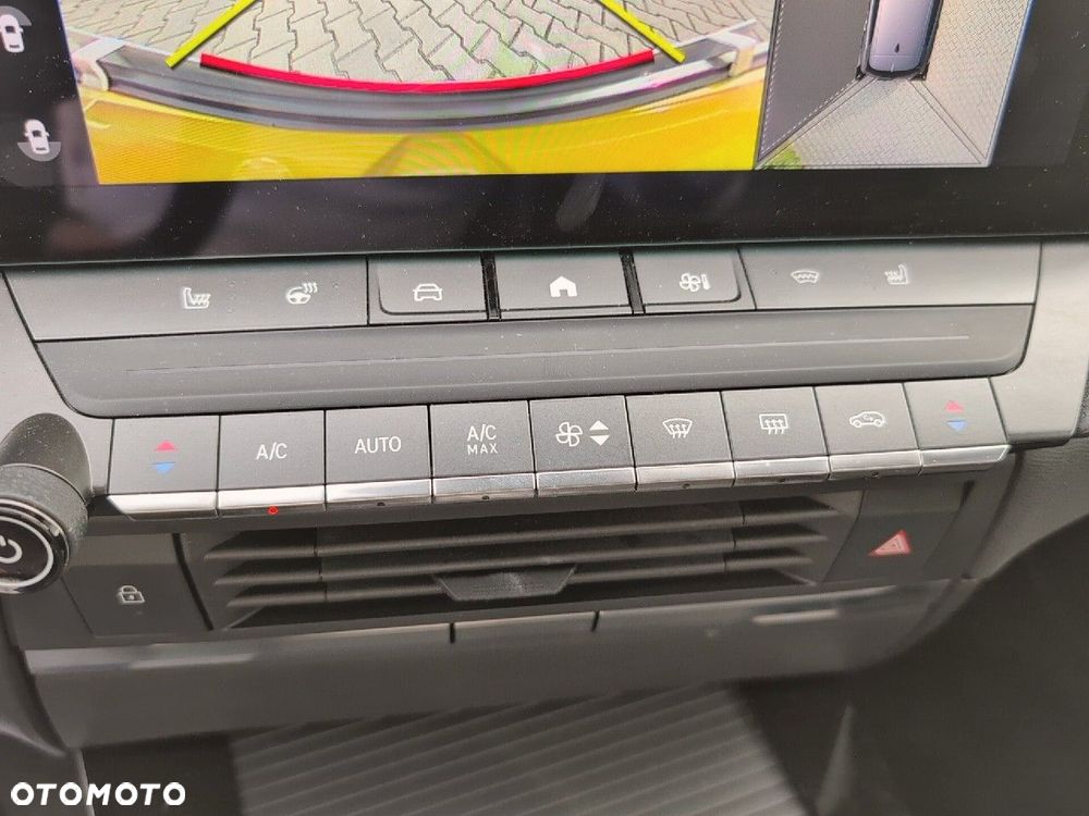 Opel Astra VI 1.2 T mHEV Ultimate S&S eDTC - 16