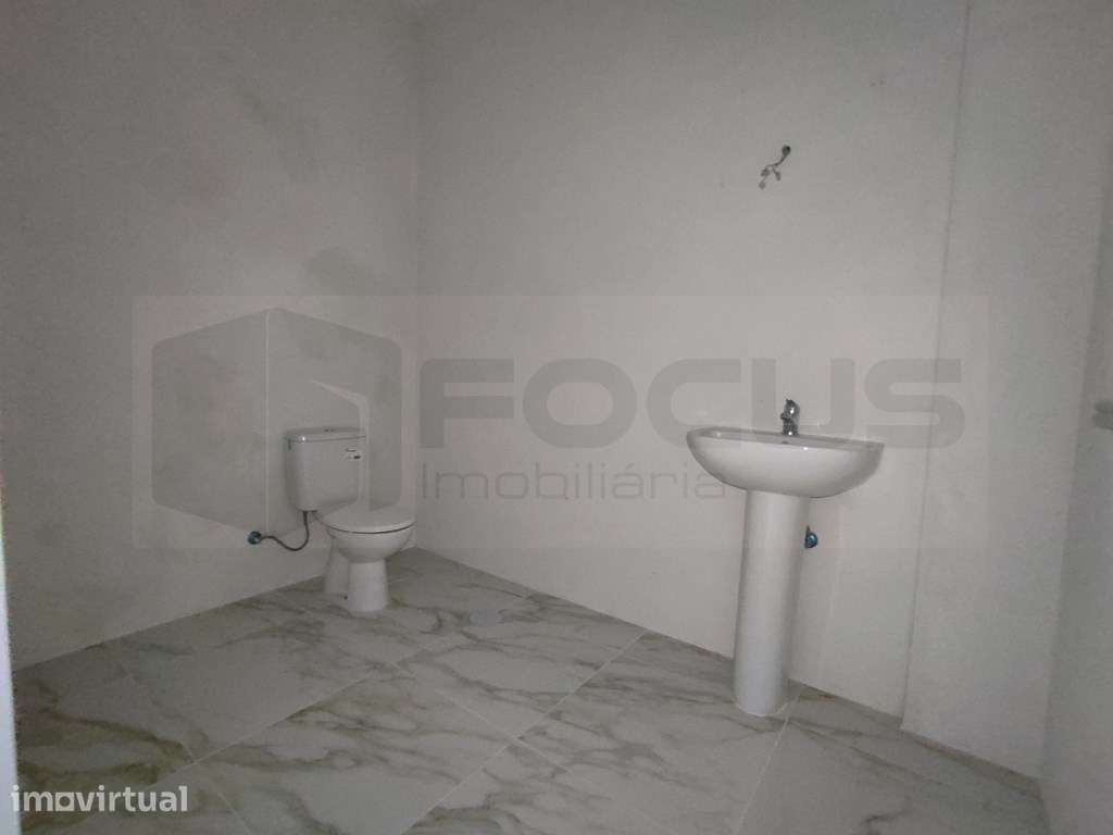 Loja para arrendamento no centro de Aveiro - Grande imagem: 5/24