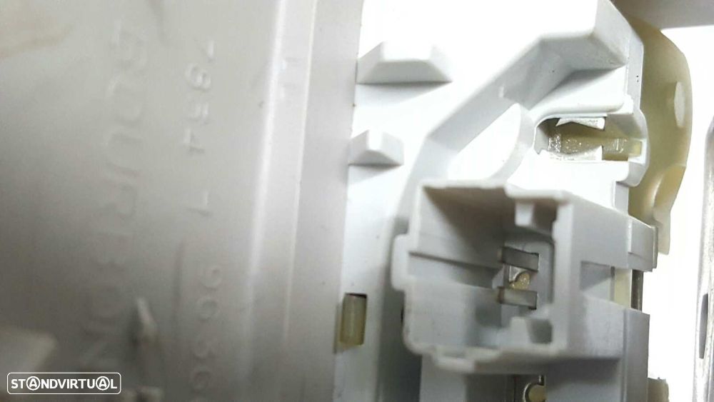 FAROLETE CITROEN C5 BERLINA ATTRACTION - 4