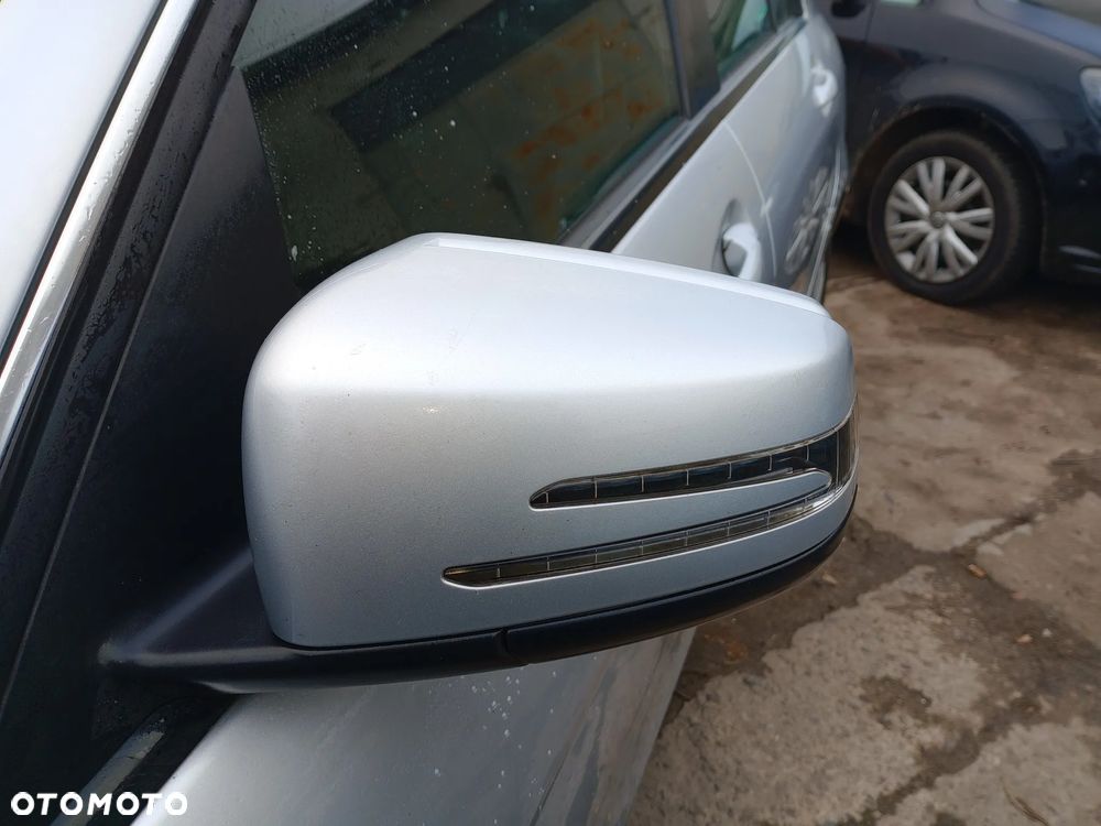 Lusterko prawe C klasa w204 C775 Mercedes, maska zderzak, pas błotnik - 14