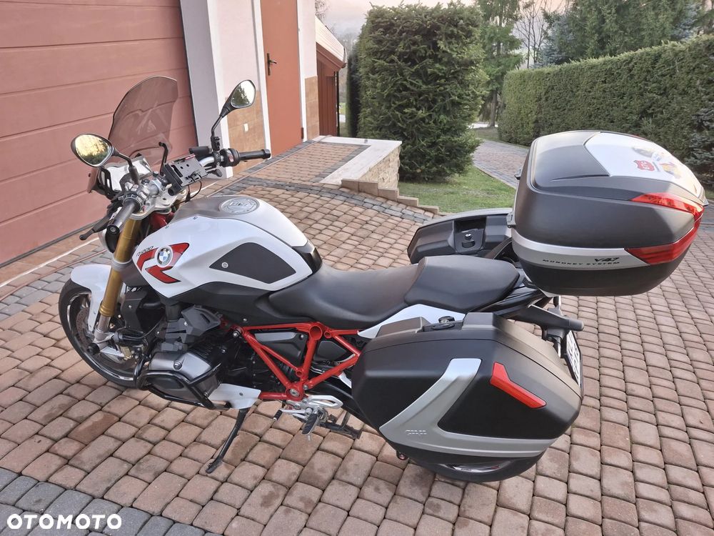 BMW R - 8