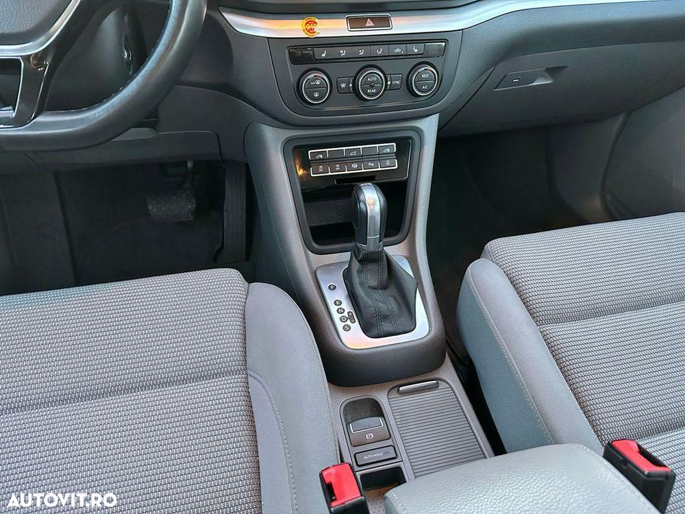 Volkswagen Sharan 2.0 TDI DSG (BlueMotion Technology) Comfortline - 10