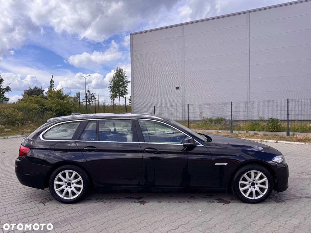 BMW Seria 5 525d xDrive Sport-Aut Luxury Line - 6