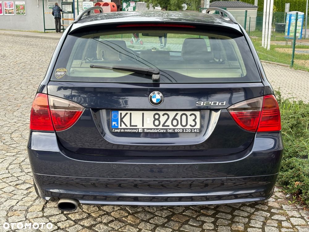 BMW Seria 3 320d DPF - 16