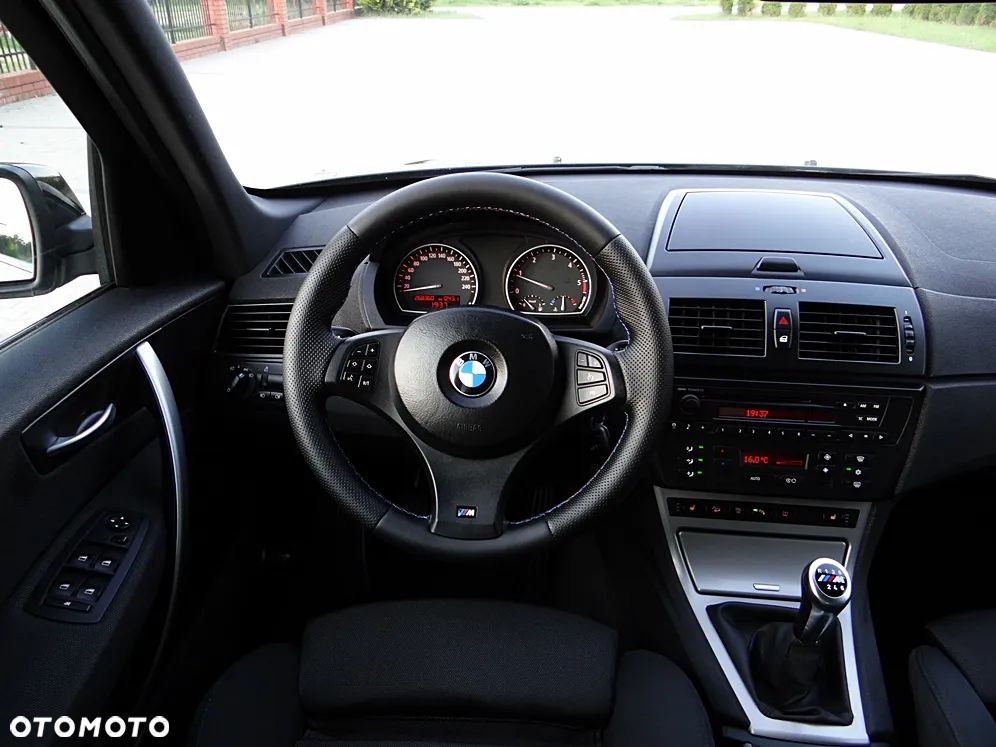 BMW X3 2.0d - 28