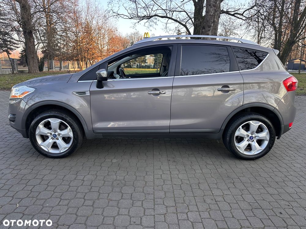 Ford Kuga 2.0 TDCi 4x4 Titanium - 38