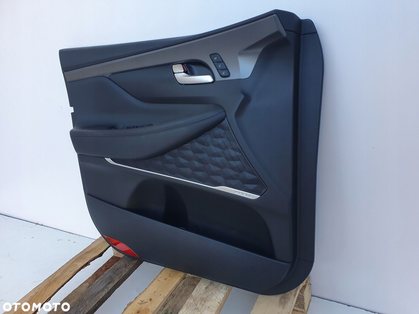 Hyundai Santa Fe IV PRZEDNI BOCZEK DRZWI LEWY - 4