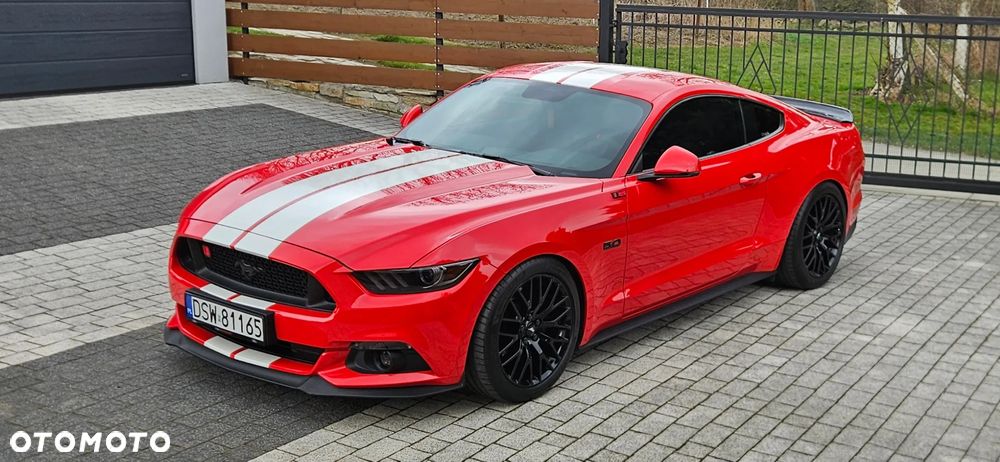 Ford Mustang - 1