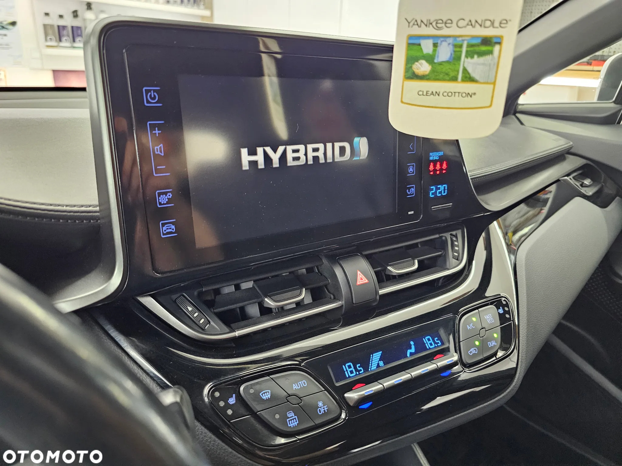 Toyota C-HR - 2