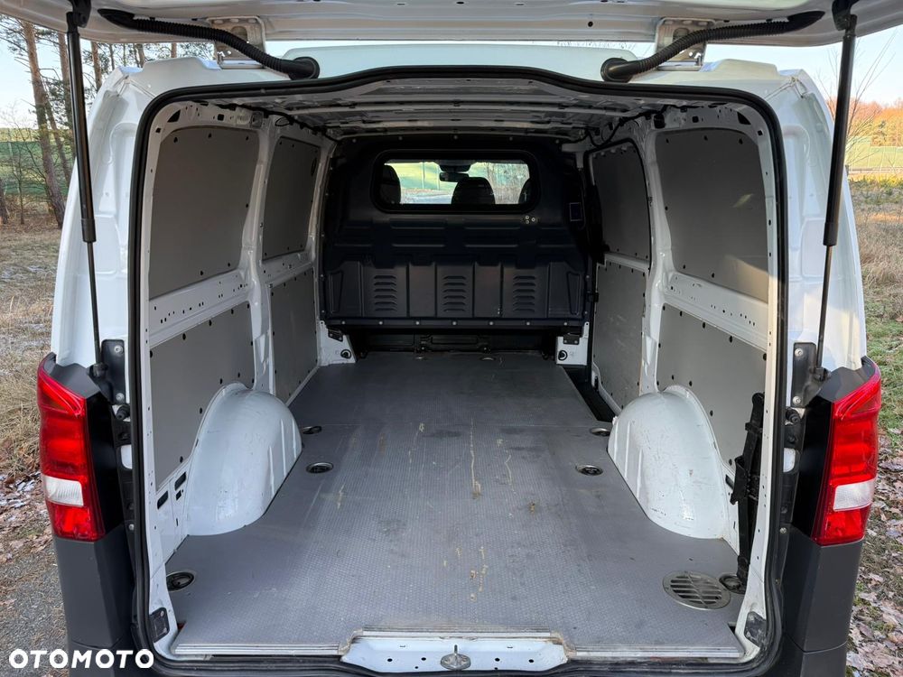 Mercedes-Benz VITO LONG - 15