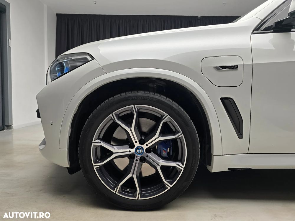 BMW X5 xDrive45e - 12