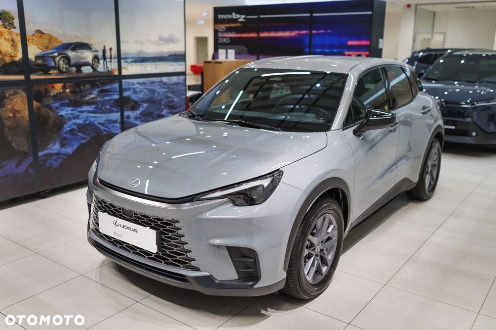 Lexus LBX - 11
