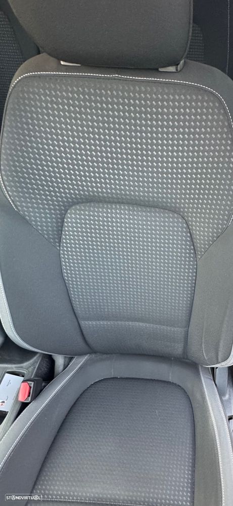 Ford Focus SW 1.5 TDCi EcoBlue Business - 9
