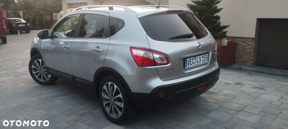 Nissan Qashqai 2.0 dCi 4 x 4 DPF tekna - 10