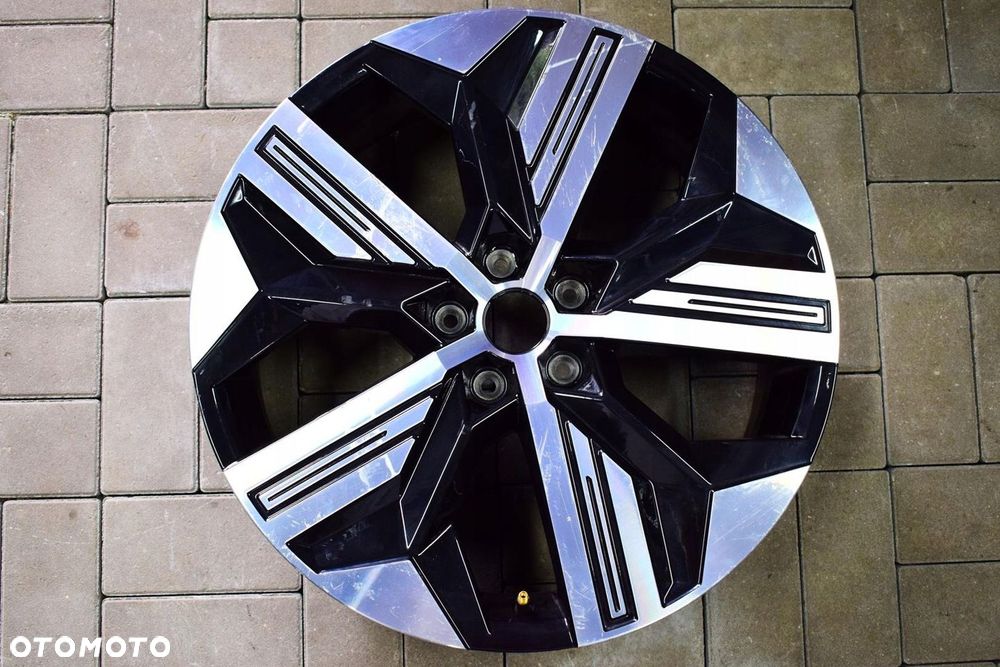 RENAULT 20 Megane E-TECH Nowy Model Oryginał - 1