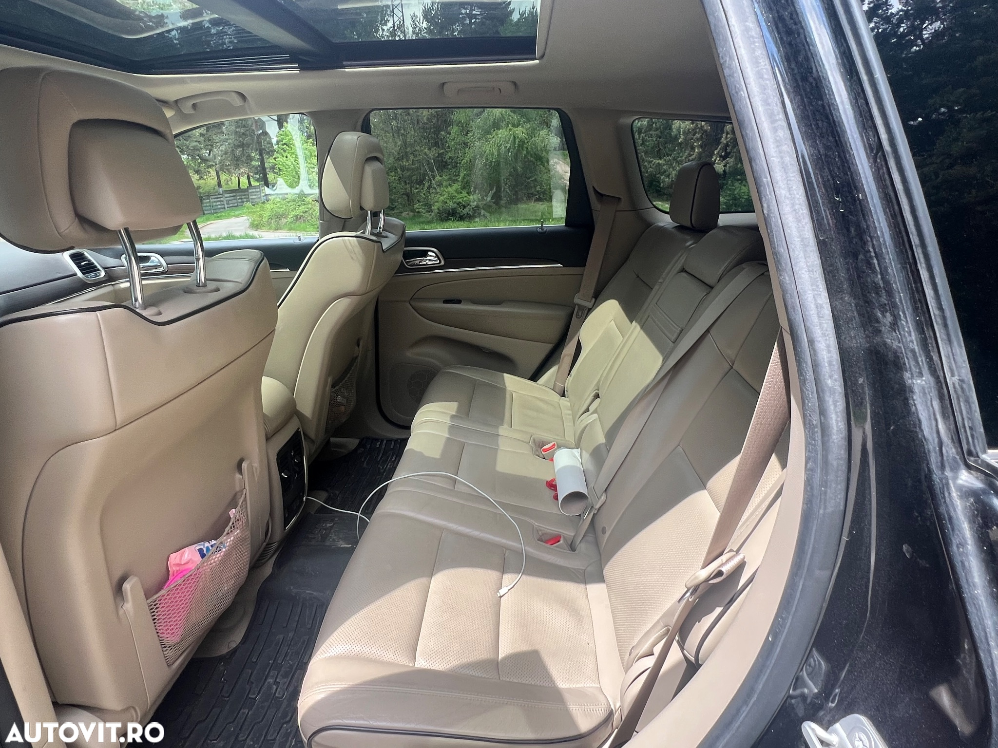 Jeep Grand Cherokee - 8