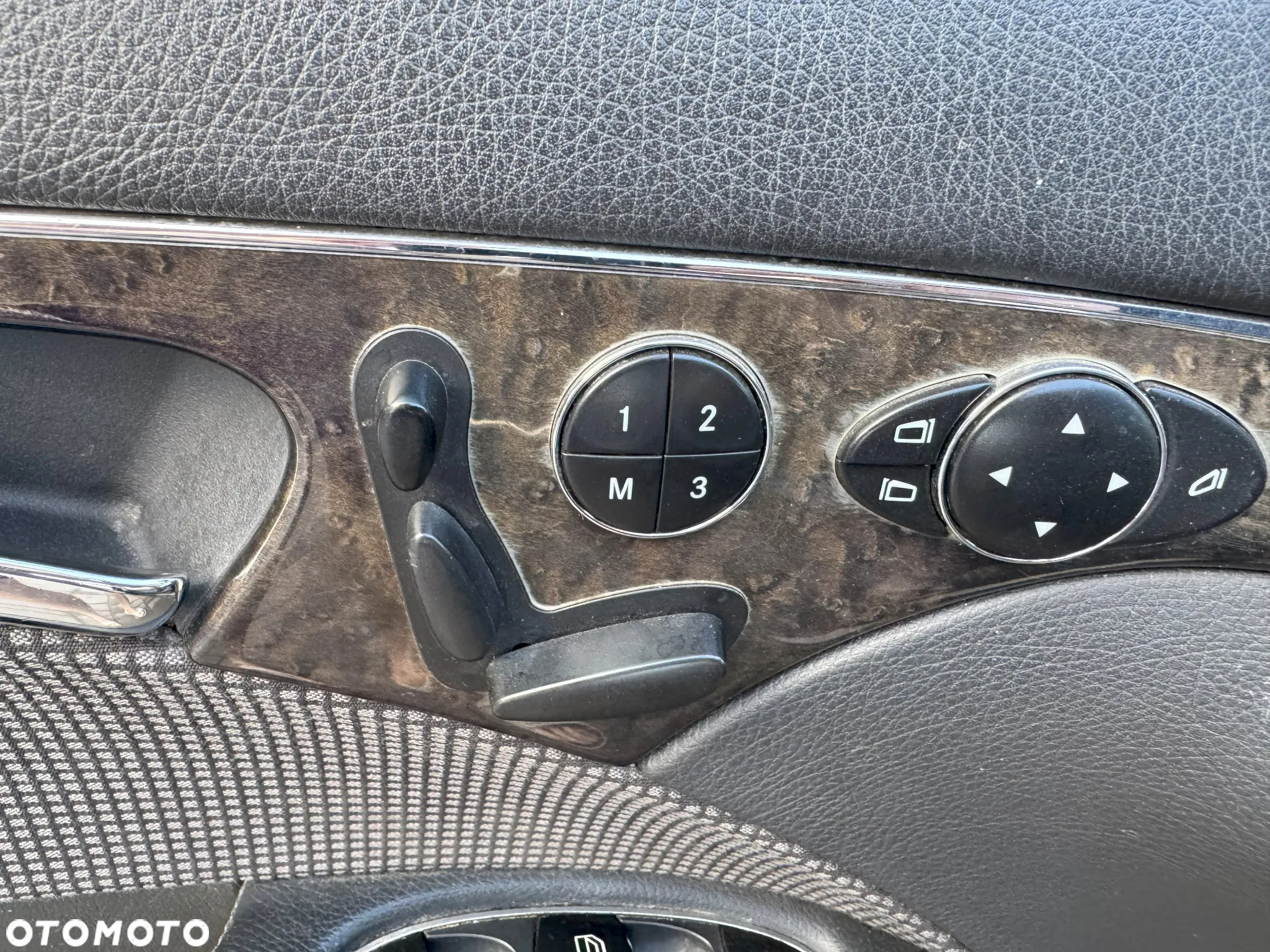 Mercedes-Benz Klasa E 320 CDI T Avantgarde - 11