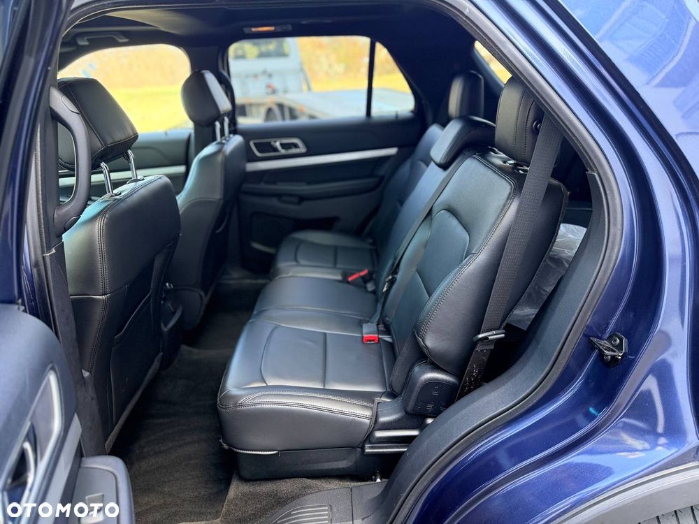 Ford Explorer - 18
