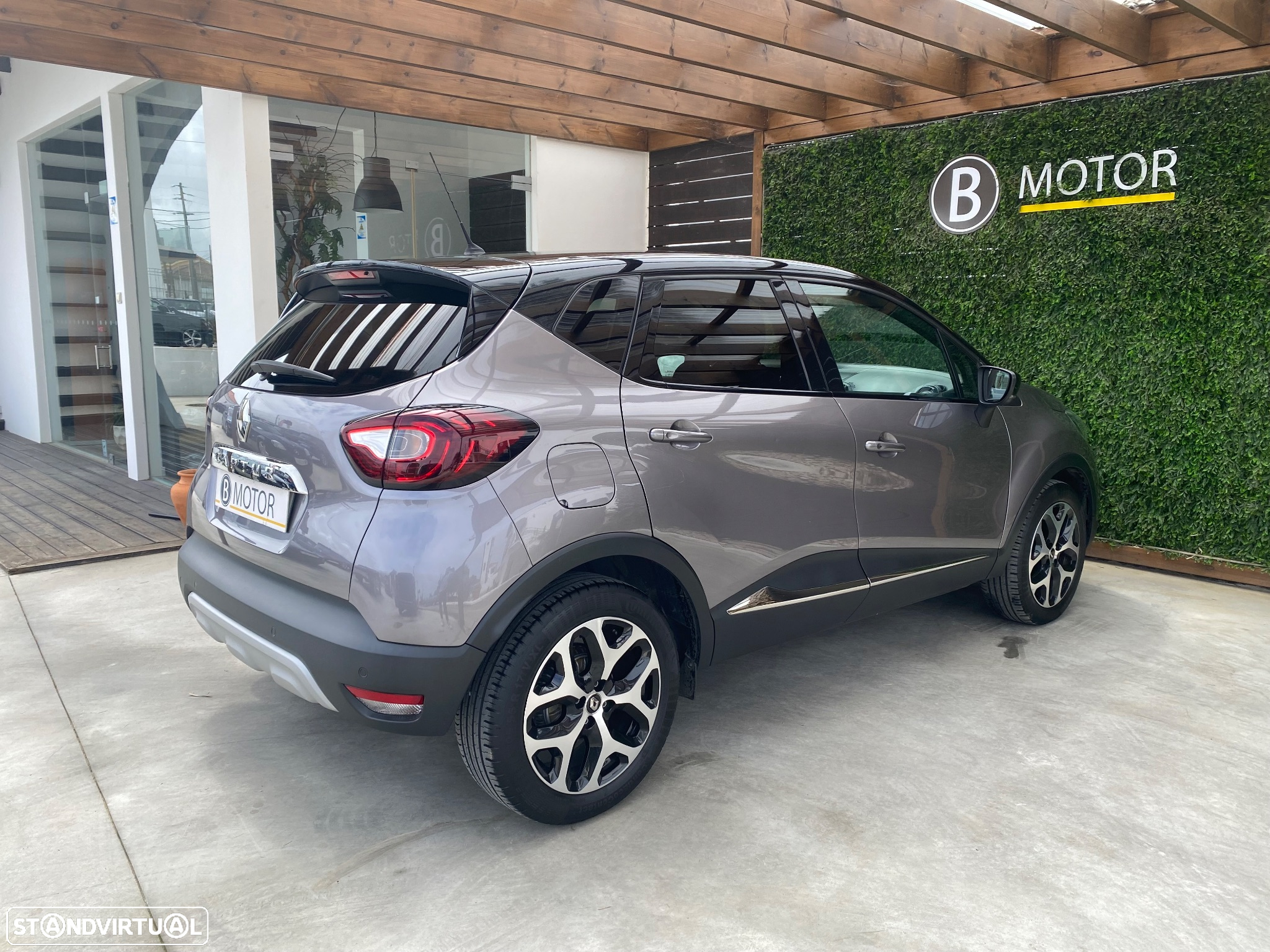 Renault Captur 1.0 TCe Exclusive - 16