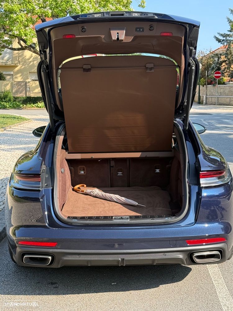 Porsche Panamera Sport Turismo 4 E-Hybrid - 13