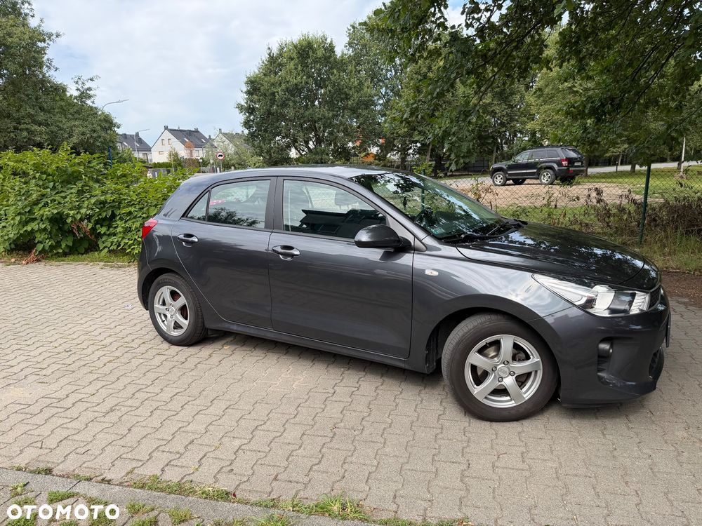 Kia Rio 1.4 M - 5