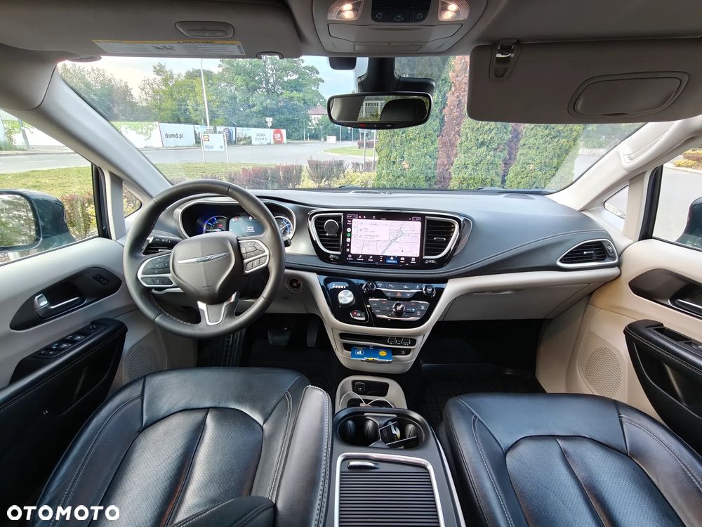 Chrysler Pacifica - 5
