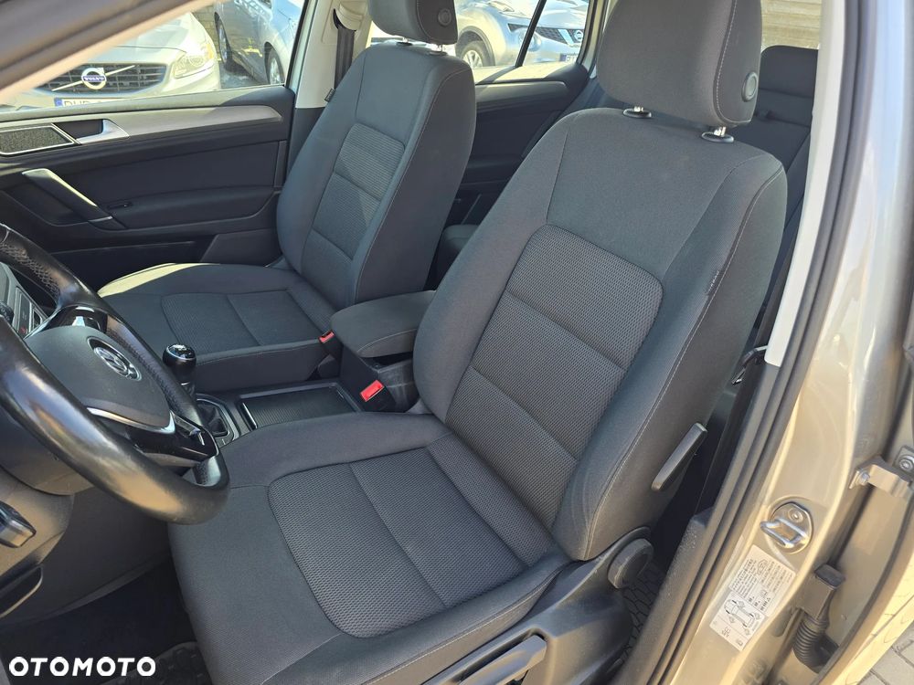 Volkswagen Golf Sportsvan - 12