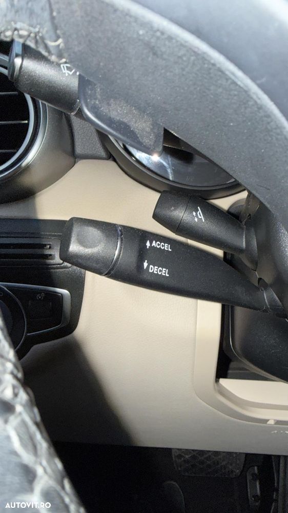 Mercedes-Benz GLC - 7