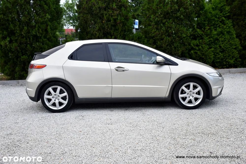 Honda Civic 1.8i-VTEC Automatik Executive - 16