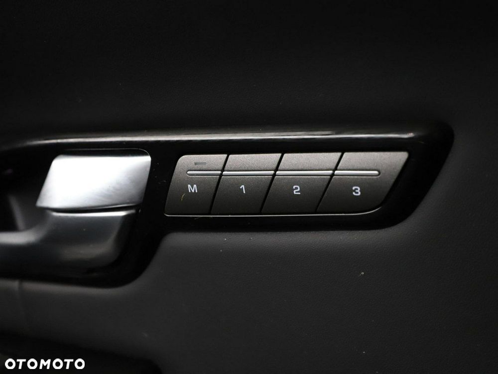 Land Rover Range Rover Evoque 2.0TD4 Autobiography - 37