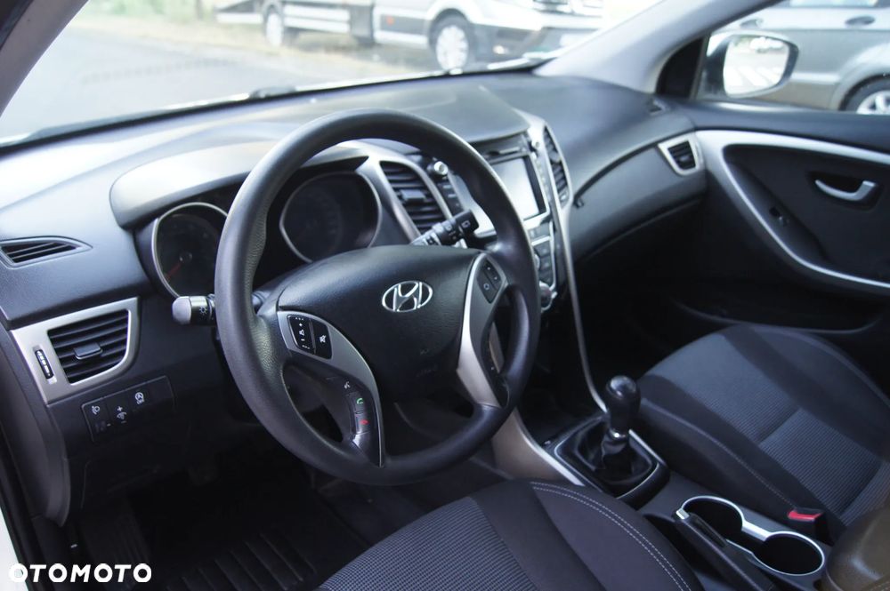 Hyundai i30 blue 1.4 YES Gold - 11