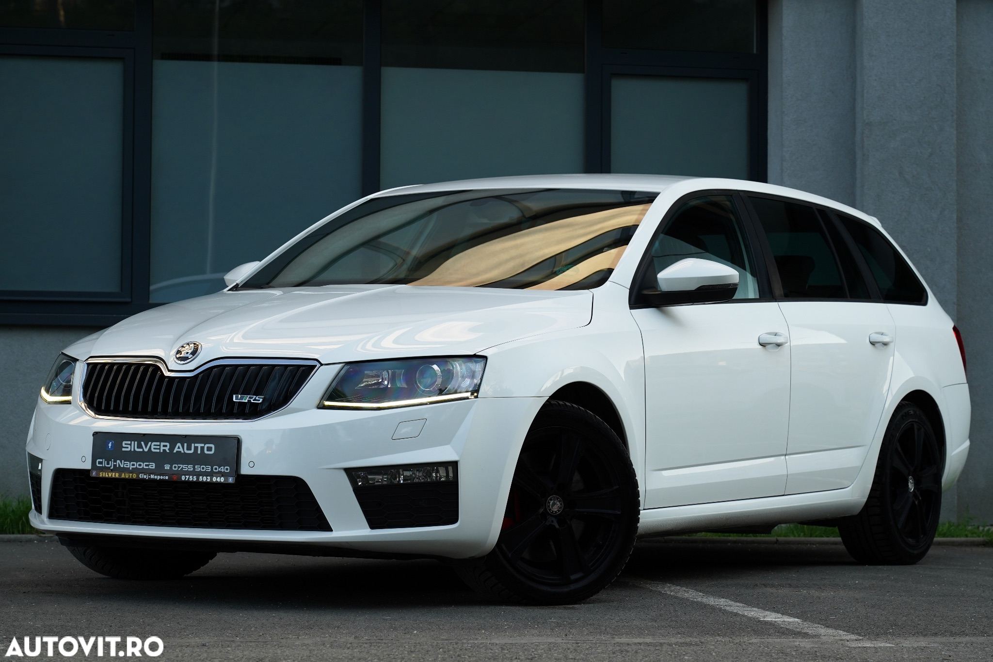 Skoda Octavia 2.0 TDI DSG RS - 19