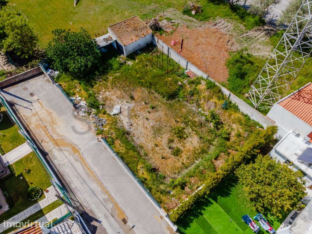Terreno Urbano para construção com infraestruturas - Grande imagem: 3/12