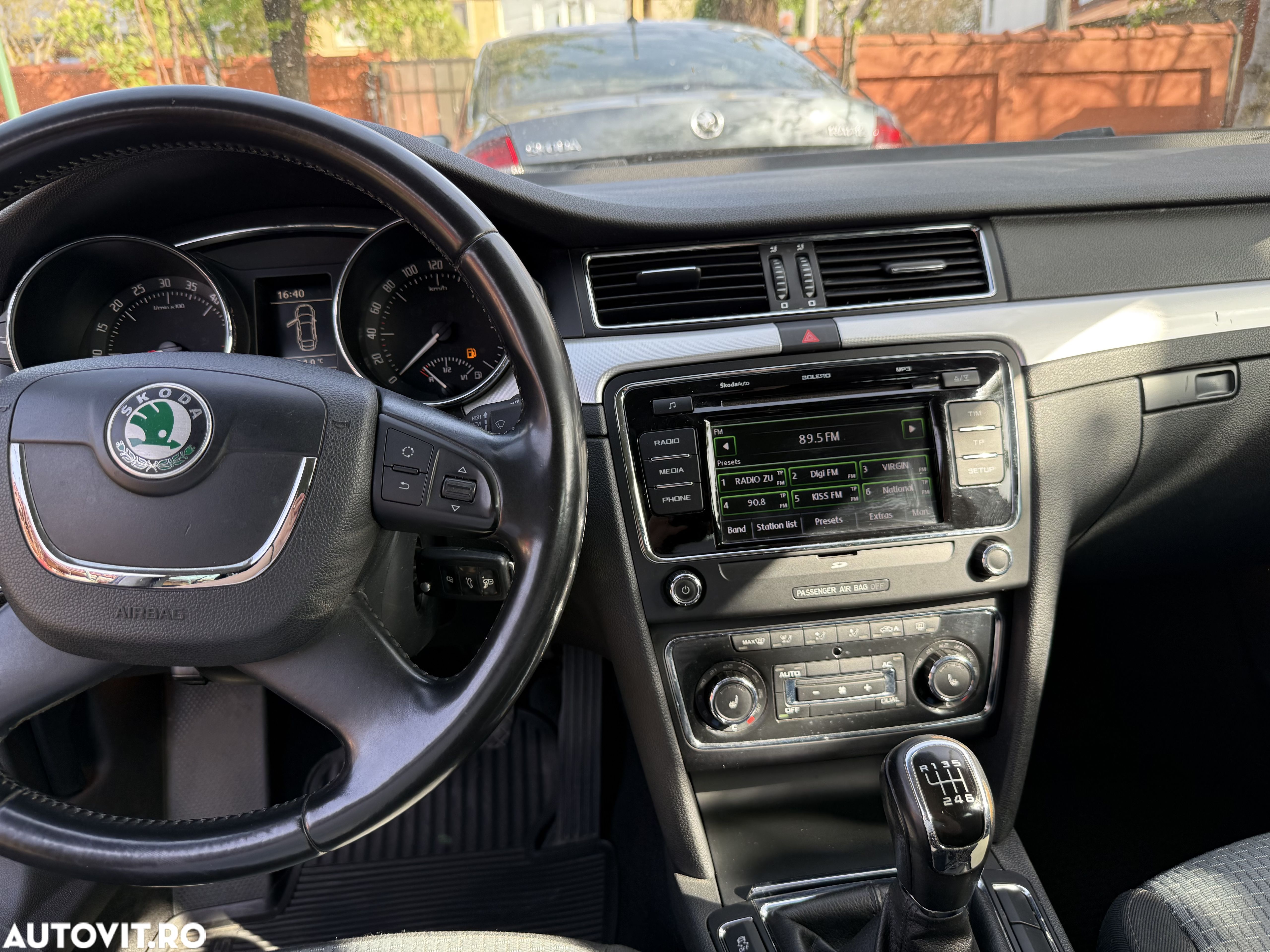 Skoda Superb 2.0 TDI Comfort - 1