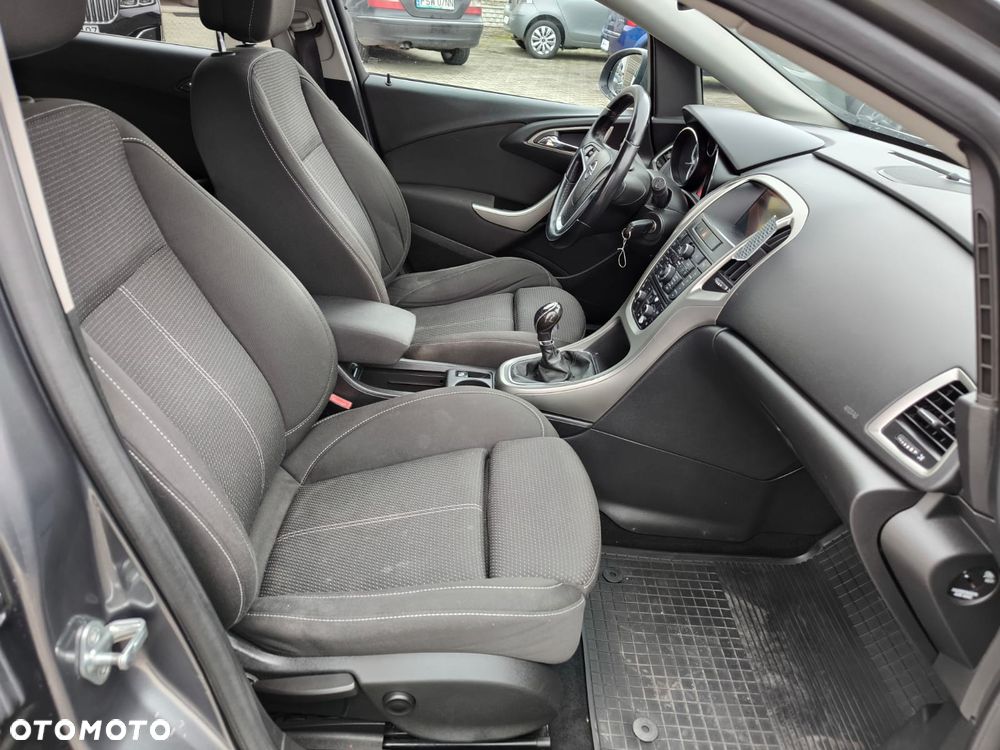 Opel Astra 1.7 CDTI Cosmo - 9