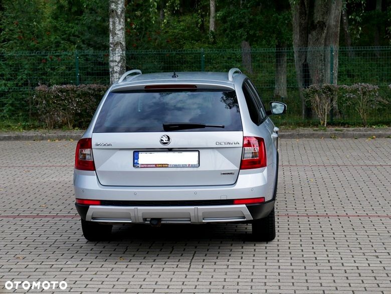 Skoda Octavia 2.0 TDI 4x4 DSG Scout - 4