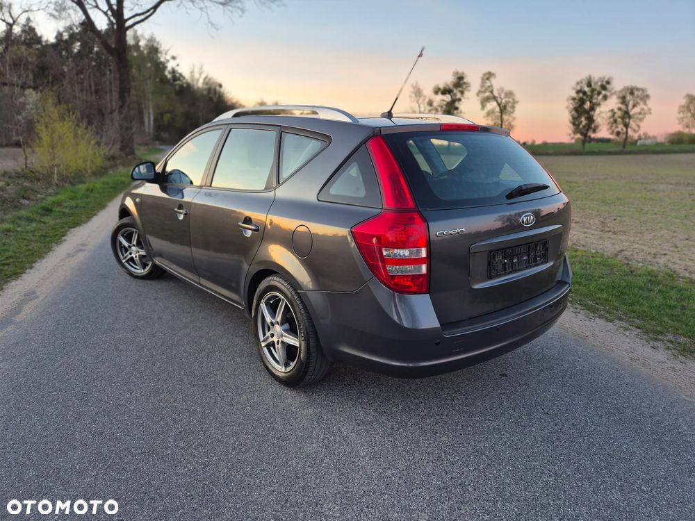 Kia Ceed - 2