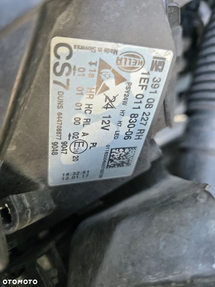 Opel Corsa 1.4 Cosmo - 35