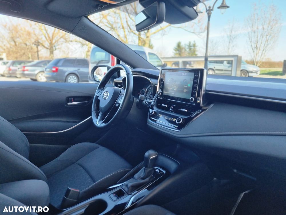 Toyota Corolla 1.8 HSD Dynamic - 14