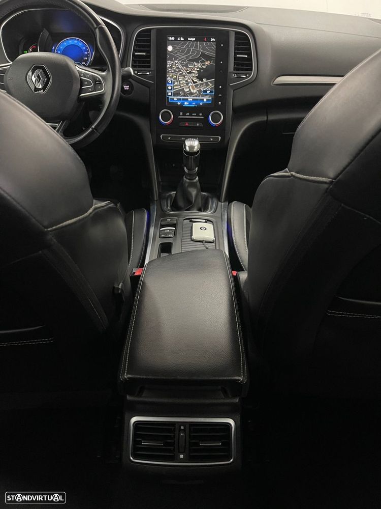 Renault Mégane Sport Tourer ENERGY dCi 130 INTENS - 25