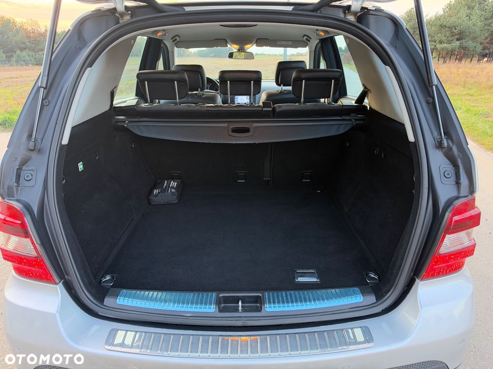 Mercedes-Benz ML - 12