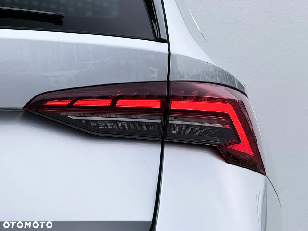 Skoda Octavia 1.5 TSI mHEV Selection DSG - 14