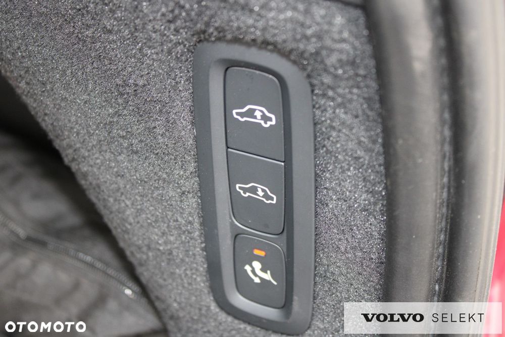 Volvo XC 90 - 20